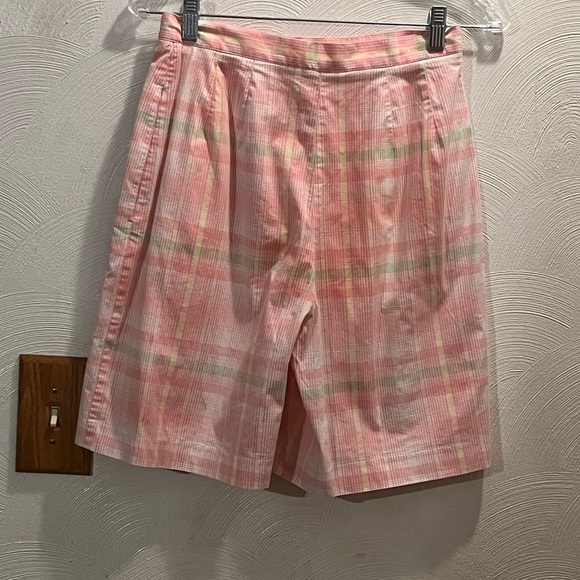 Liz Golf by Liz Claiborne Women’s Plaid Golf Skort. Size 6. Two pockets. - Picture 2 of 6